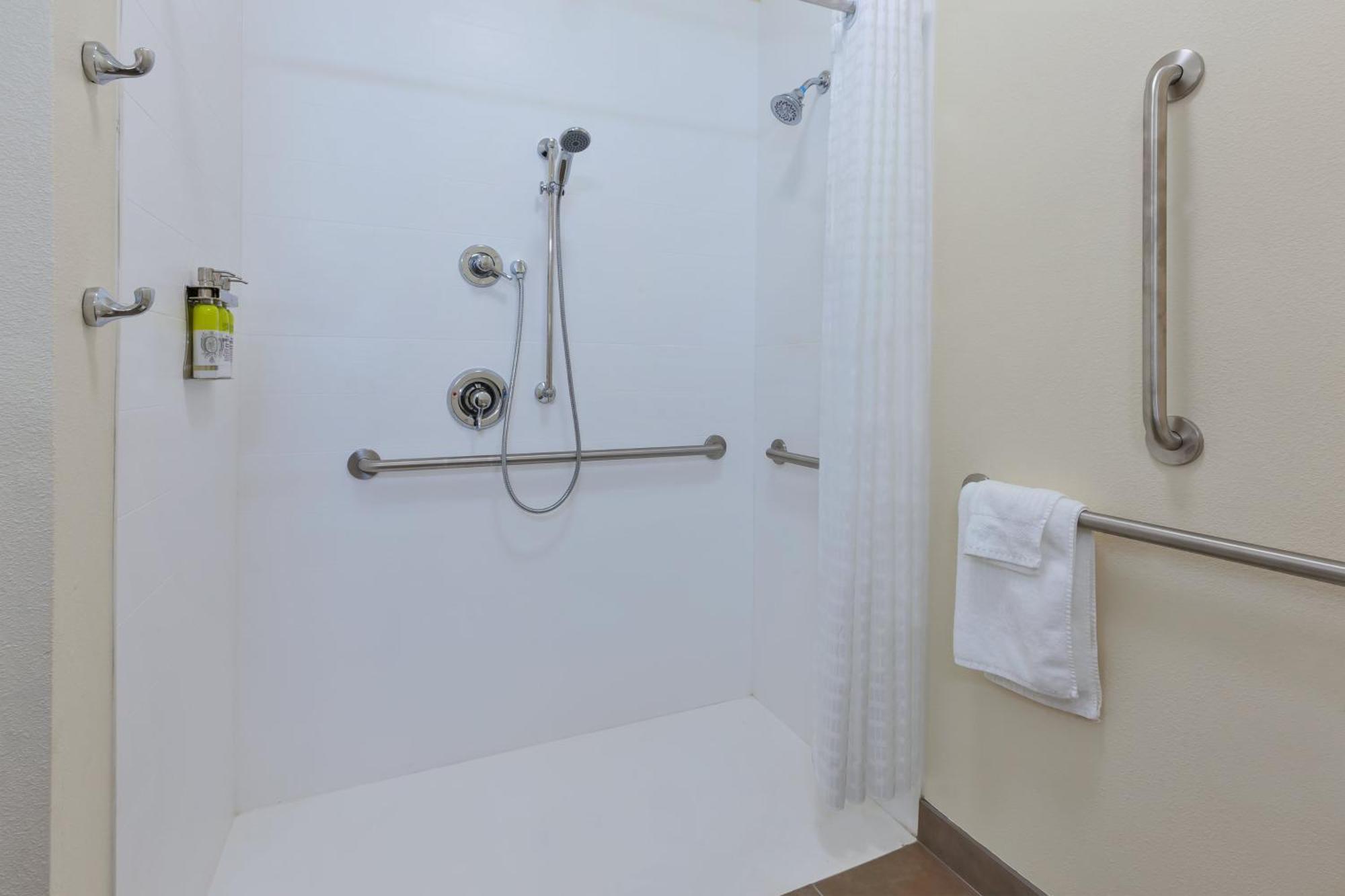 Candlewood Suites Louisville - Ne Downtown Area By Ihg Ngoại thất bức ảnh