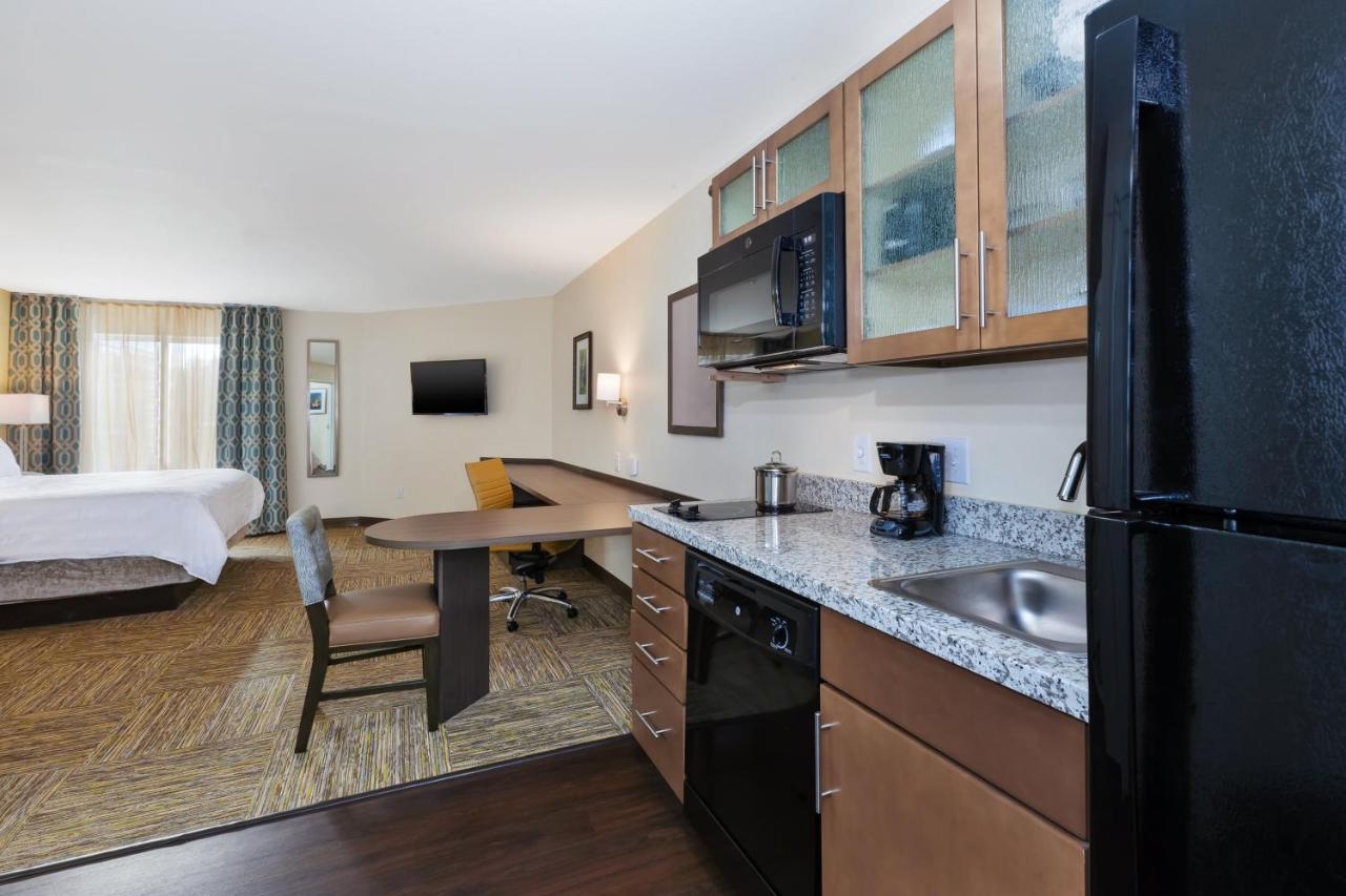 Candlewood Suites Louisville - Ne Downtown Area By Ihg Ngoại thất bức ảnh