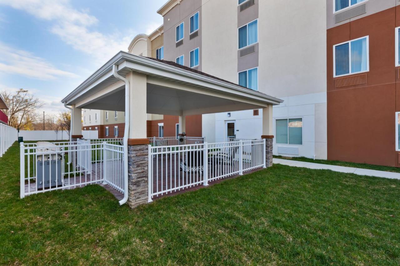 Candlewood Suites Louisville - Ne Downtown Area By Ihg Ngoại thất bức ảnh