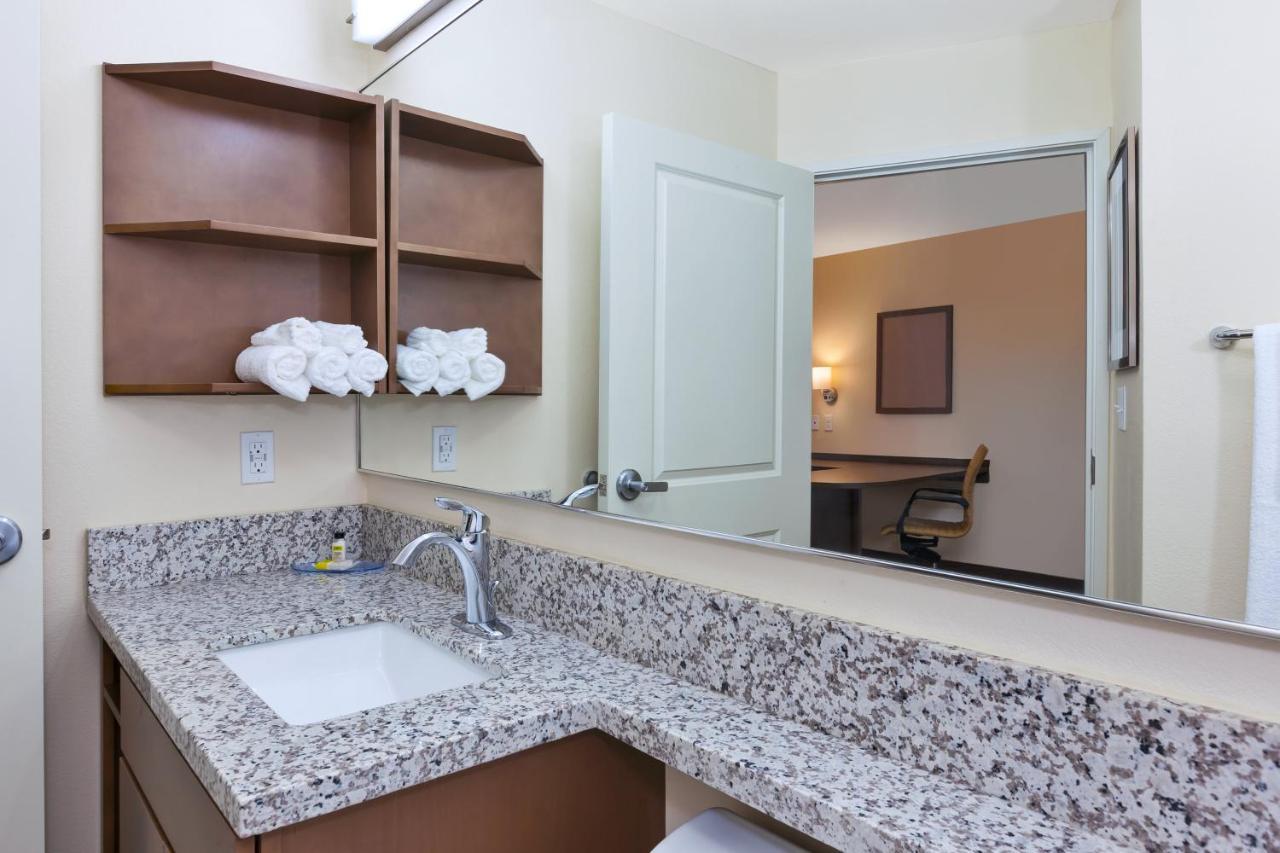 Candlewood Suites Louisville - Ne Downtown Area By Ihg Ngoại thất bức ảnh